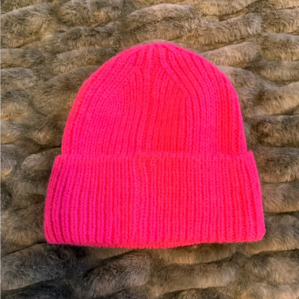 American Eagle | Hot Pink Ribbed Knit Chunky Beanie